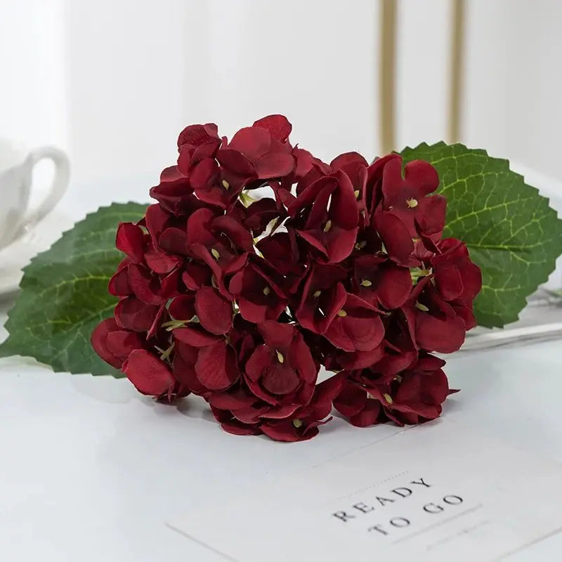 1 Bundle Silk Hydrangea Wedding Decorative Flowers Bridal Accessories Clearance Festival Decor Vases for Home Artificial Flowers