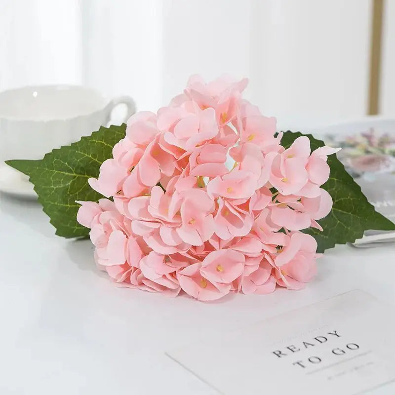 1 Bundle Silk Hydrangea Wedding Decorative Flowers Bridal Accessories Clearance Festival Decor Vases for Home Artificial Flowers