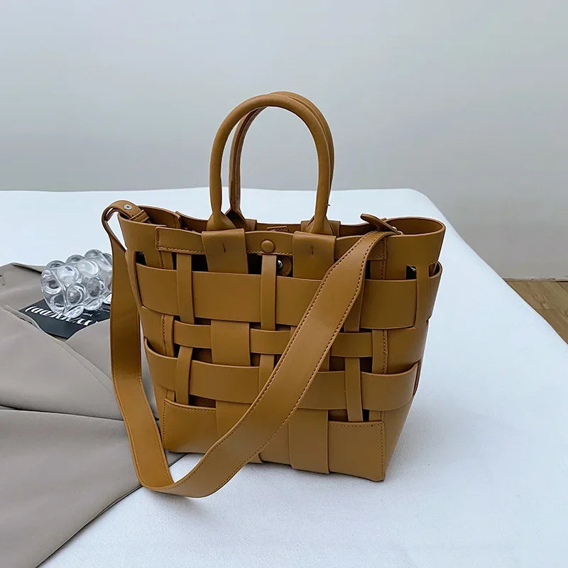 Woven Handbag for Women - Large Capacity, Stylish Tote with Elegant Look, Premium Single Shoulder & Crossbody Bag for Commuters