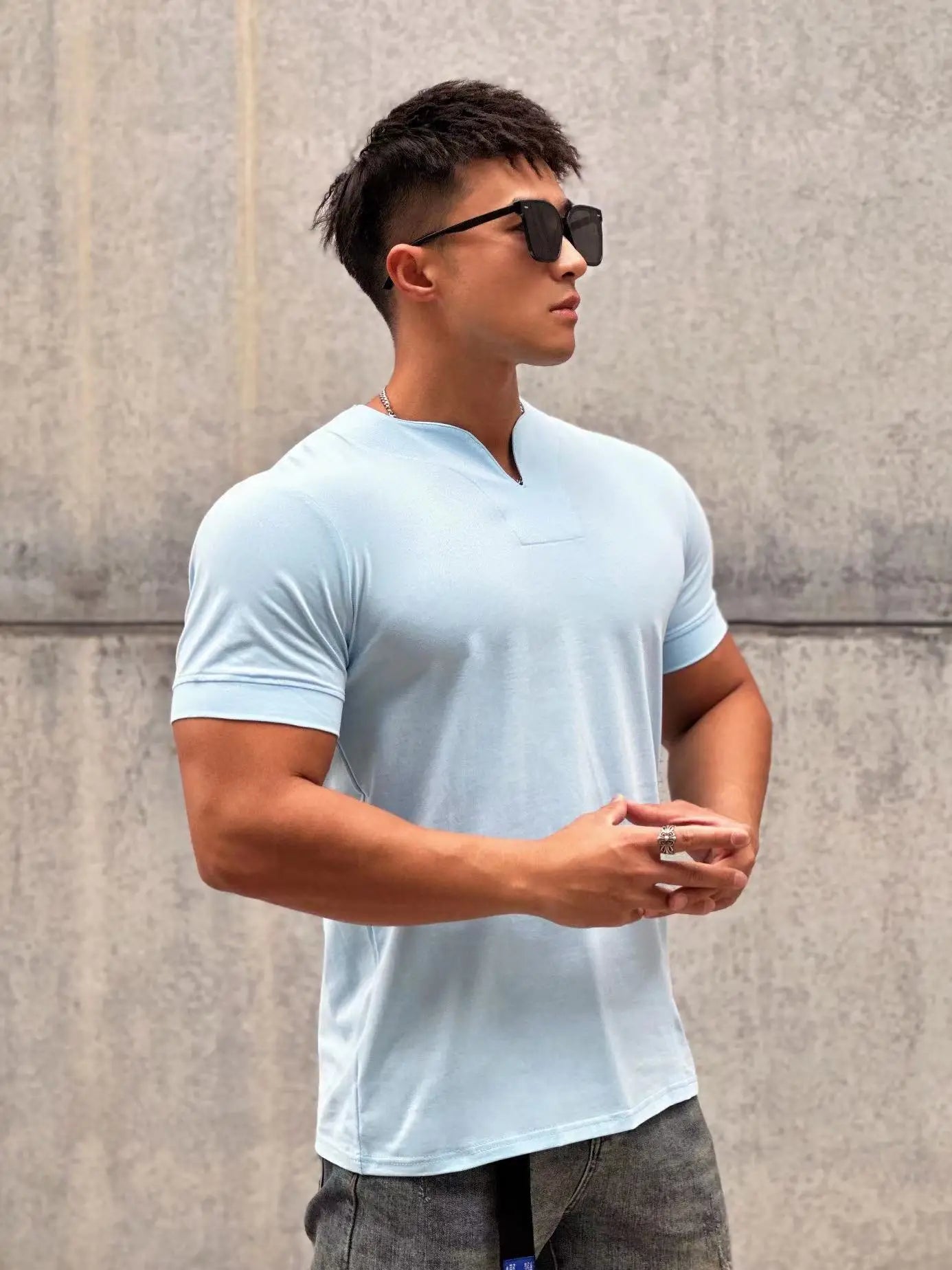 Mens Clothing New Fashion V neck Short Sleeve T Shirt Men Slim Fit T-shirt Men cotton Casual Summer Gym Fitness Tee shirt