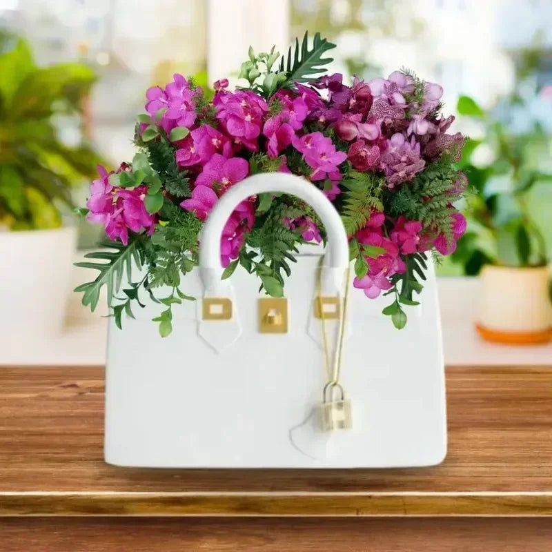 Resin Creative Luxury Vases Modern Table Ornaments Bag Moulding TV Stand Decor Vases Arrange Flowers Vase Home Decoration
